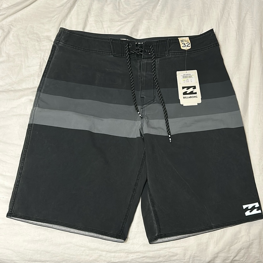 Billabong Platinum X Momentum Board Shorts